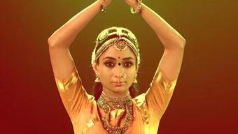 舞蹈视频成人维族美女,展现民族风情